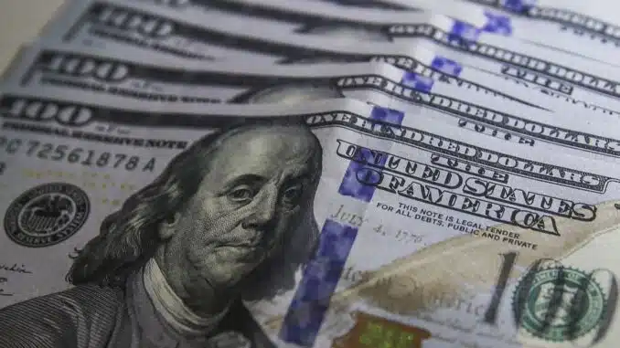 Dólar cai para R$ 5,09 após anúncio de nova regra fiscal