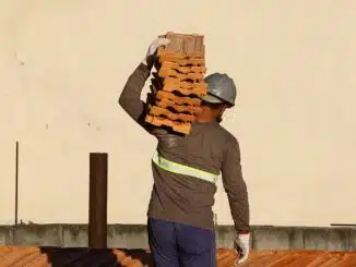 O Índice Nacional de Custo da Construção – M (INCC-M) registrou inflação de 0,40% em maio deste ano. A taxa é superior à observada no mês anterior (0,23%), mas inferior à apurada em maio de 2022 (1,49%). O dado foi divulgado nesta sexta-feira (26) pela Fundação Getulio Vargas (FGV).