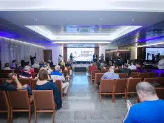 Camaçari apresenta potencial em congresso de jornalistas de turismo