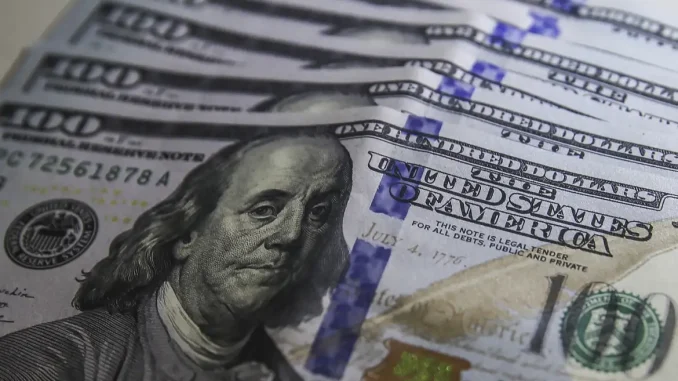 dolar_moeda_0803221211