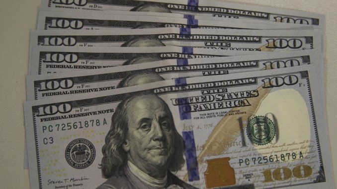 dolar_moeda_0803221209